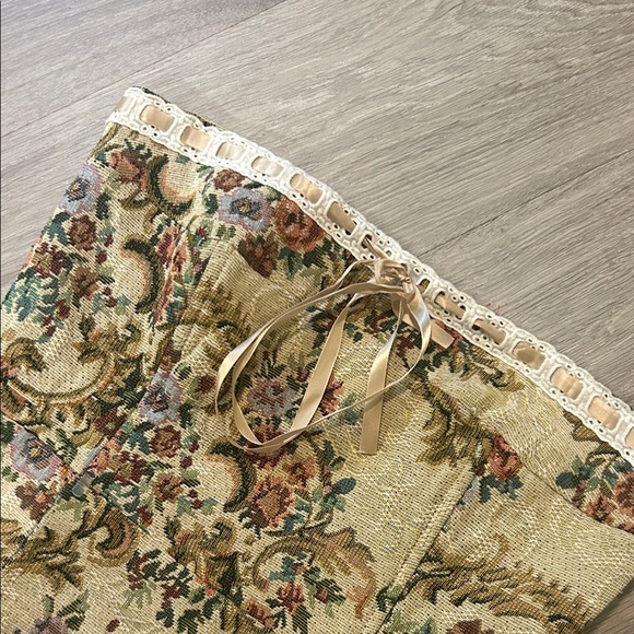 Windsor Floral Tapestry Mini Dress - Picture 3 of 10